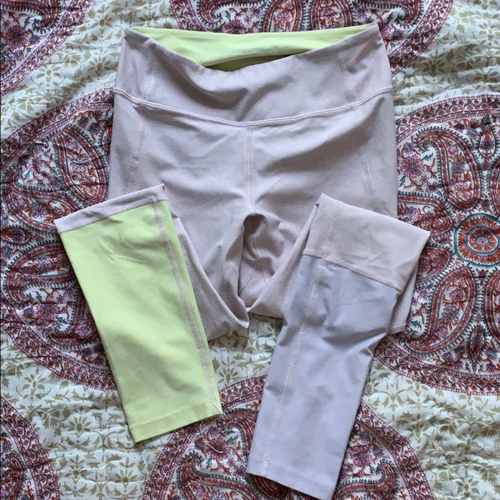 Barely worn outdoor voices leggings.